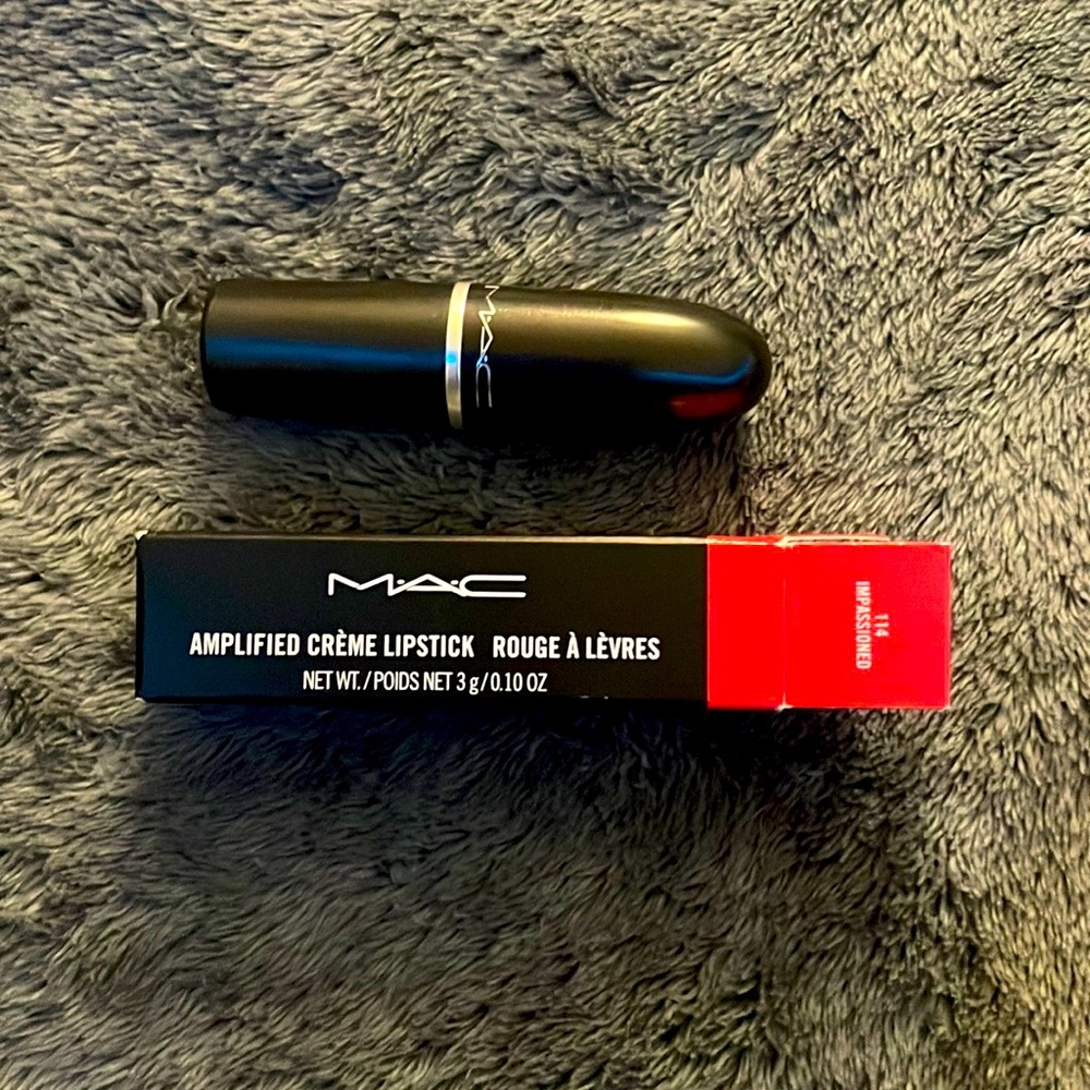 NIB! Mac Cosmetics Lipstick In Color Impassioned.